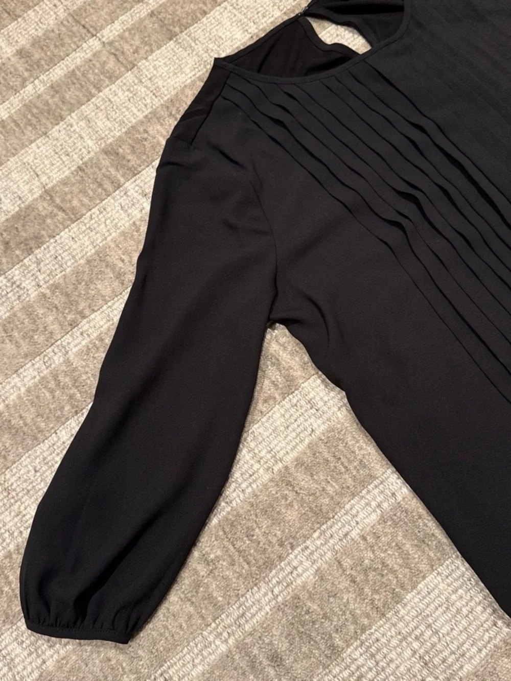 Ann Taylor Black Pleated Front Long Sleeve Blouse